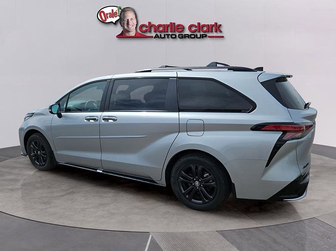 2025 Toyota Sienna