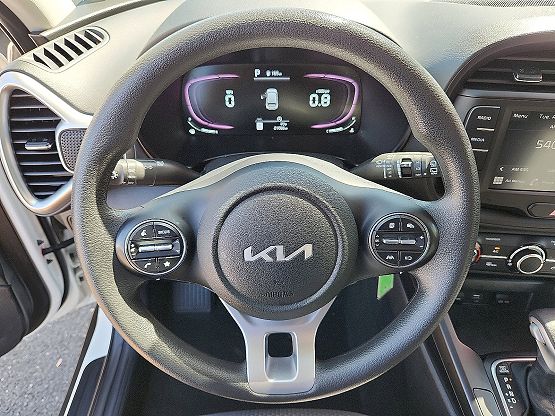 2023 Kia Soul LX photo 8