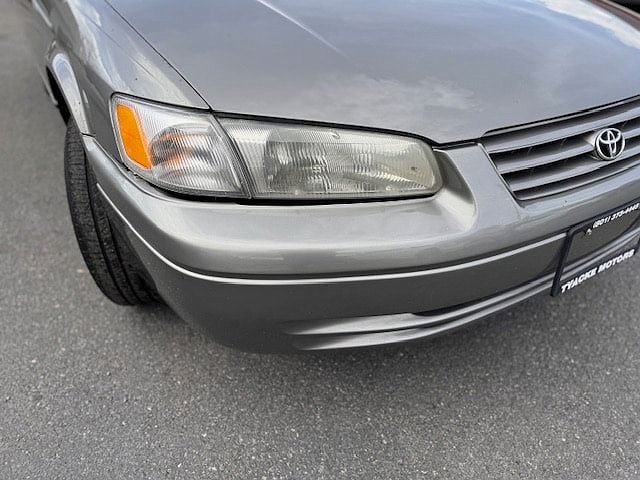 1999 Toyota Camry null image 17