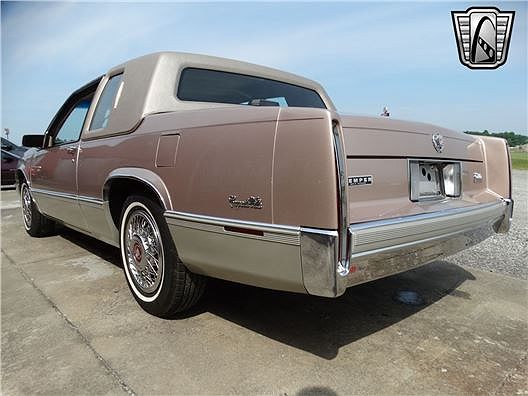 1990 Cadillac DeVille null image 4
