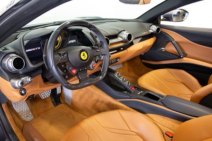 2021 Ferrari 812 GTS