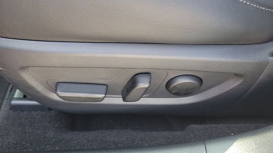 2025 Mazda CX-50 2.5 Premium Plus photo 11