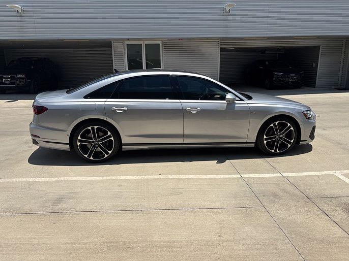 2025 Audi A8