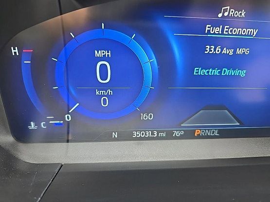 2022 Ford Escape Titanium Hybrid photo 11