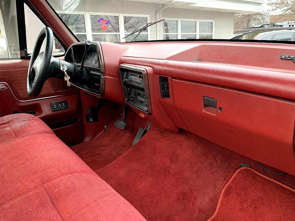 1989 Ford F-150 null image 27