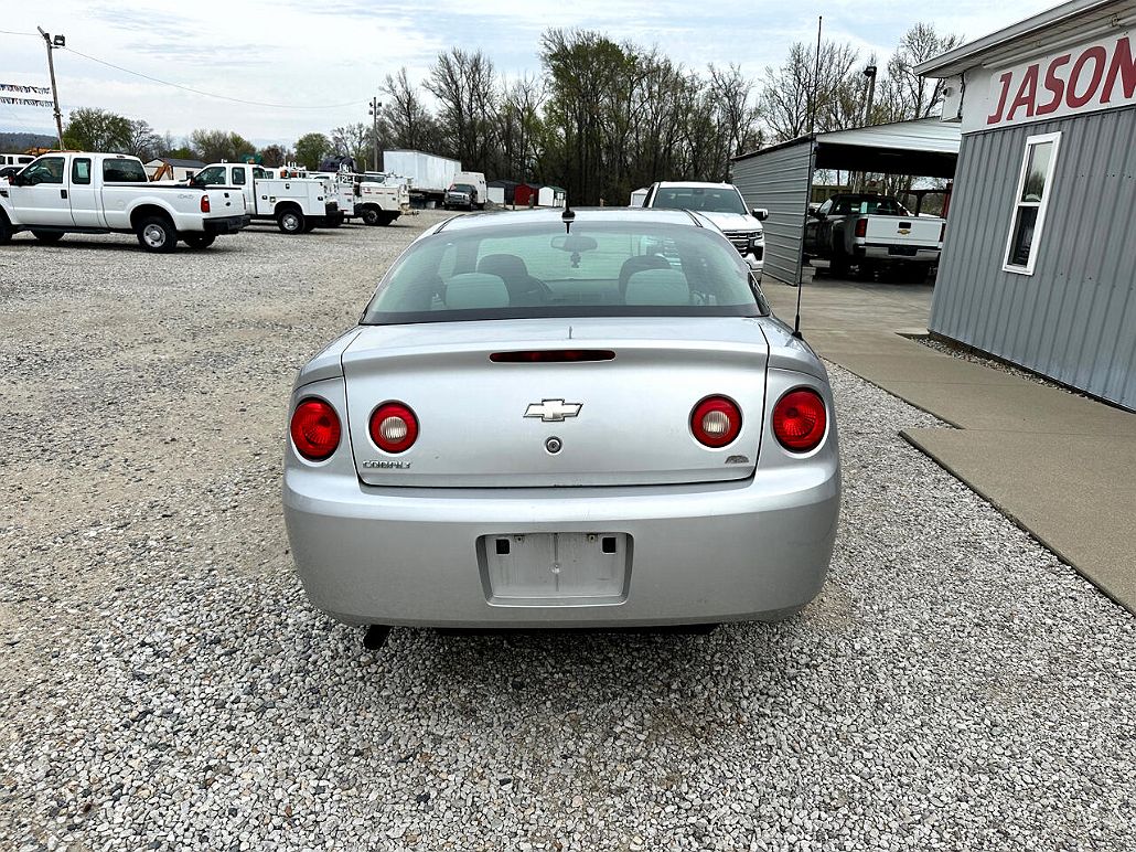 2010 Chevrolet Cobalt Base image 5
