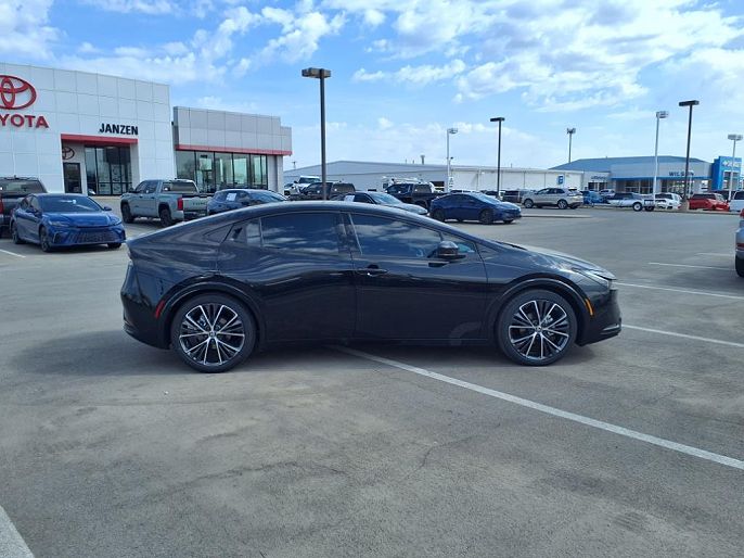 2025 Toyota Prius
