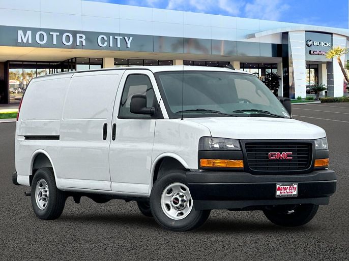 2025 GMC Savana