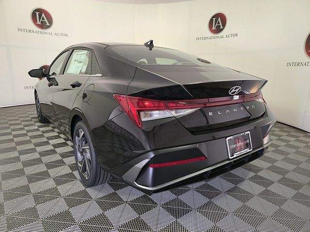 2025 Hyundai Elantra