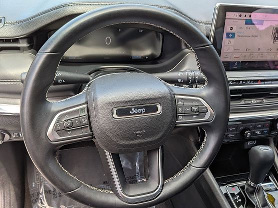 2022 Jeep Compass High Altitude photo 10