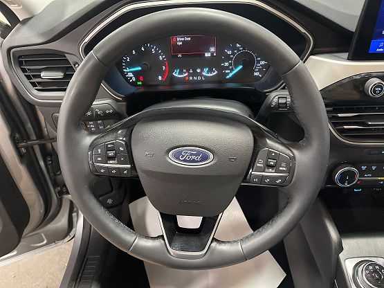 2022 Ford Escape SE photo 4