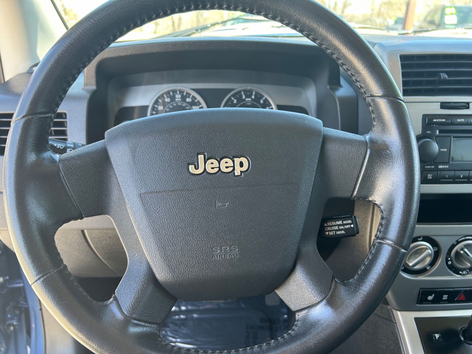 2007 Jeep Compass Sport image 12