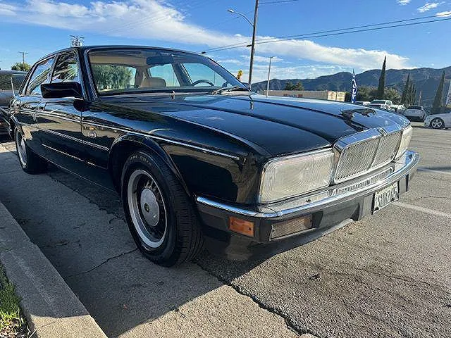 1990 Jaguar XJ Vanden Plas image 0