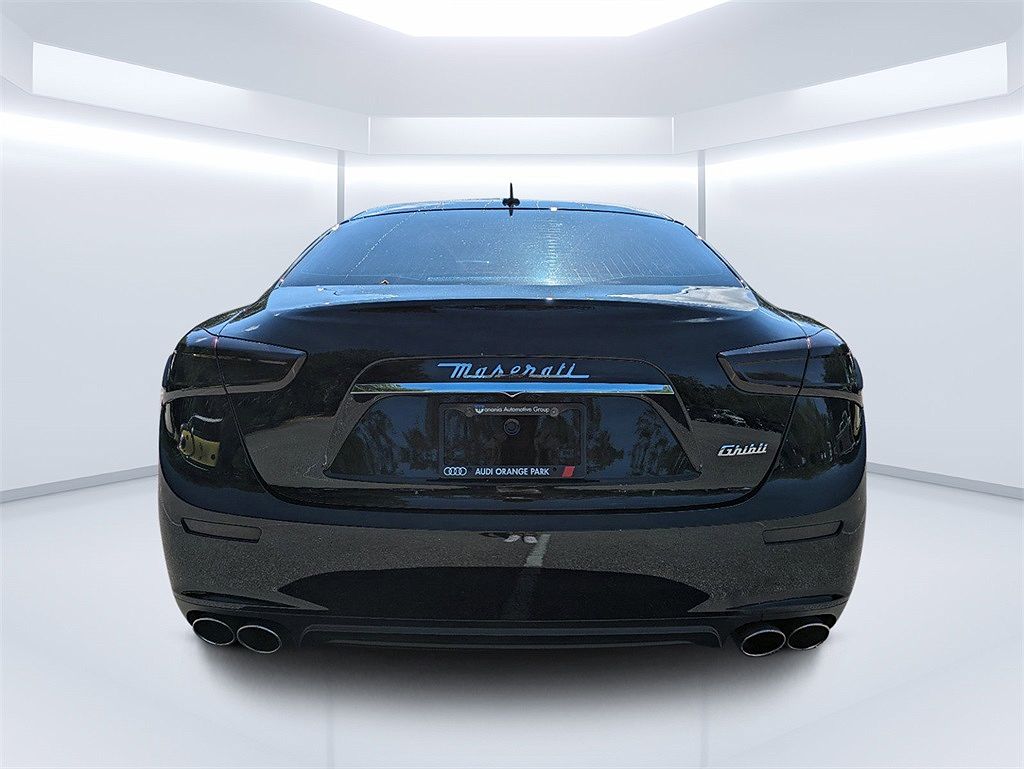 2016 Maserati Ghibli Base image 4