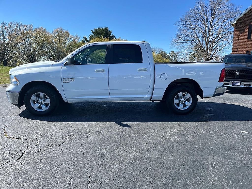 2021 Ram 1500 SLT image 5