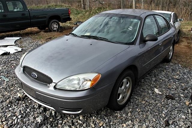 2006 Ford Taurus SE image 0