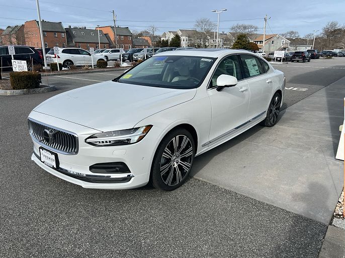 2025 Volvo S90
