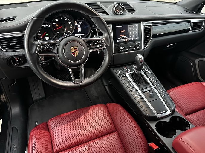2017 Porsche Macan