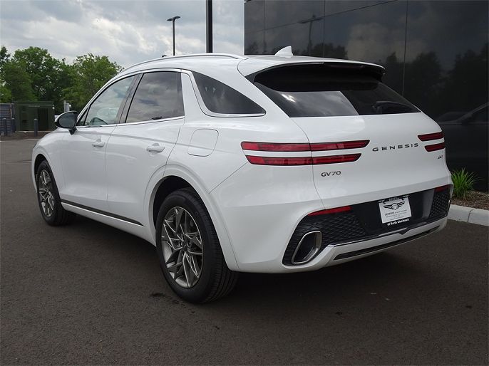 2025 Genesis GV70