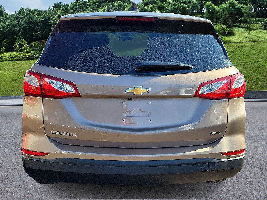 2019 Chevrolet Equinox LS image 4