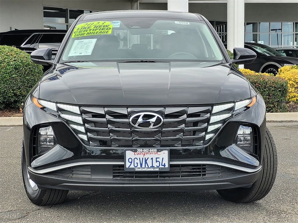 2023 Hyundai Tucson SE image 1