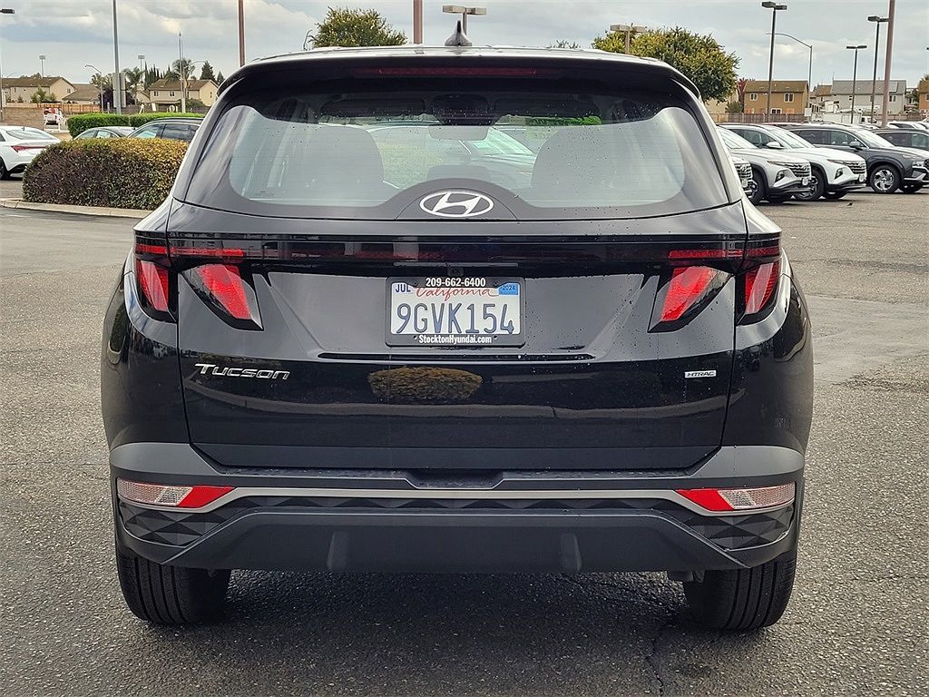 2023 Hyundai Tucson SE image 5