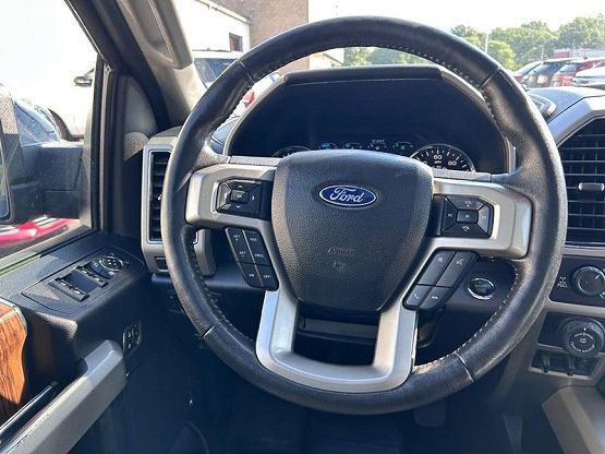 2019 Ford F-150 Lariat photo 11