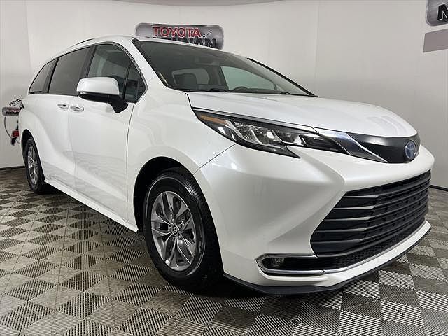 2023 Toyota Sienna