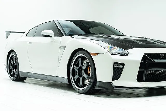 2013 Nissan GT-R