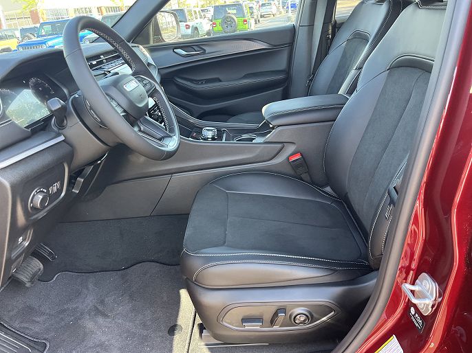 2025 Jeep Grand Cherokee L