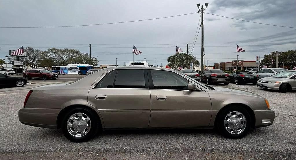 2002 Cadillac DeVille null image 3