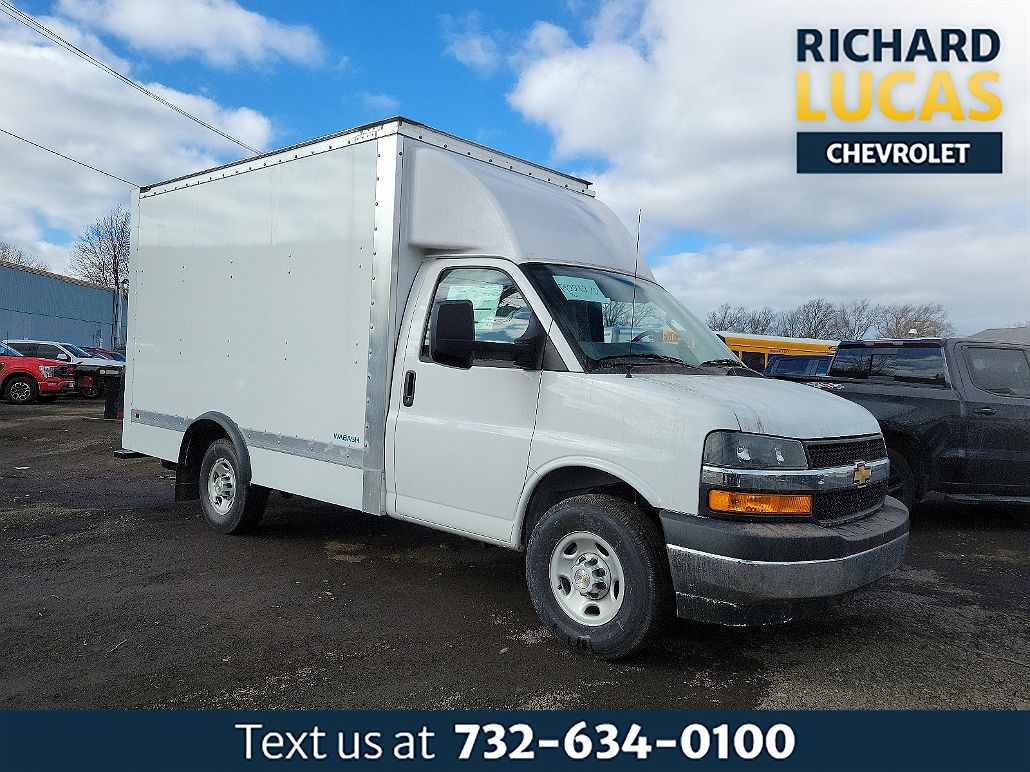 2023 Chevrolet Express 3500 image 0