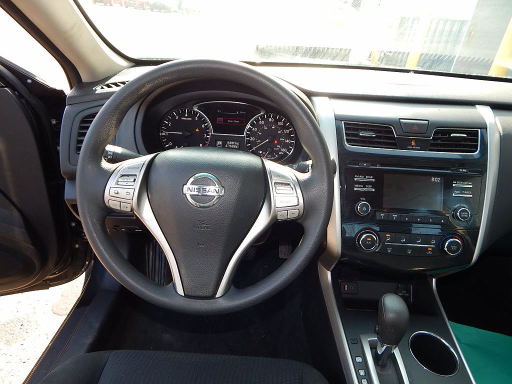 2015 Nissan Altima S image 7