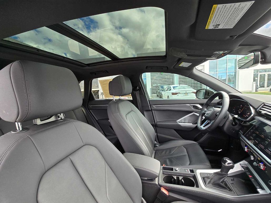 2020 Audi Q3 Premium Plus image 1