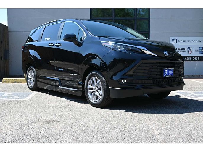 2025 Toyota Sienna