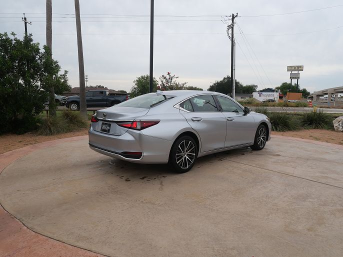 2024 Lexus ES