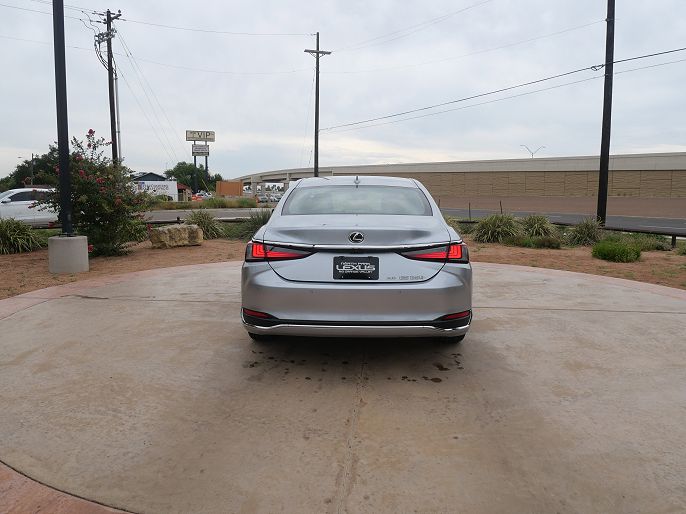 2024 Lexus ES