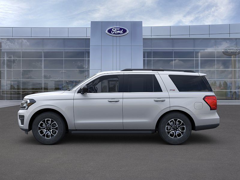 2024 Ford Expedition XL image 2