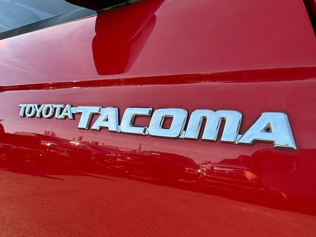 1995 Toyota Tacoma Base image 3