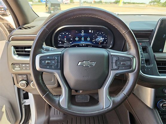 2023 Chevrolet Suburban Z71 photo 10
