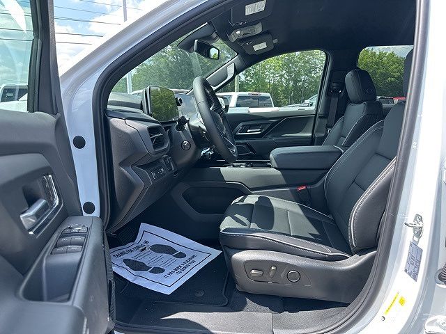 2025 Chevrolet Silverado EV
