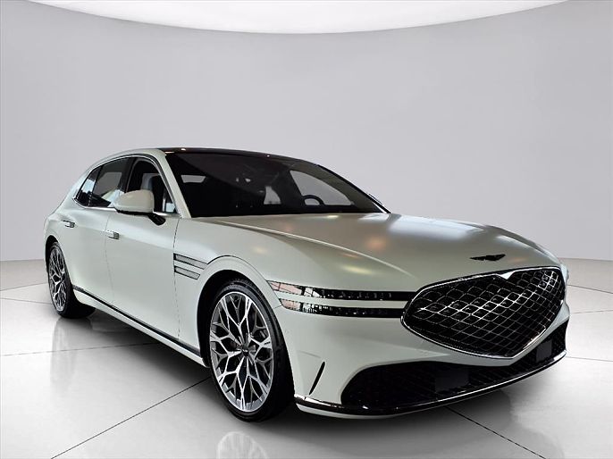 2025 Genesis G90
