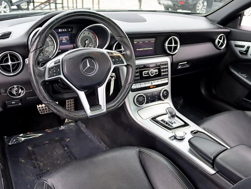 2016 Mercedes-Benz SLK 300 image 14