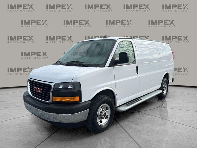 2023 GMC Savana