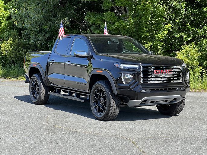 2024 GMC Canyon