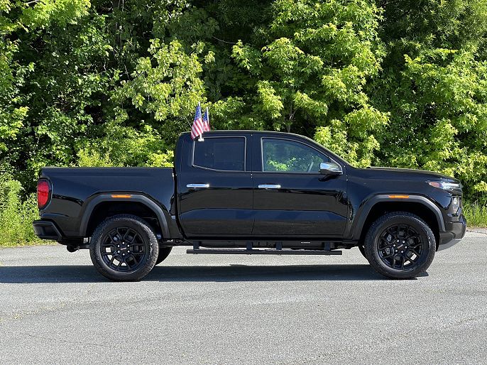 2024 GMC Canyon