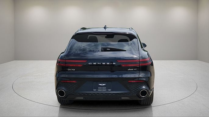 2024 Genesis GV70