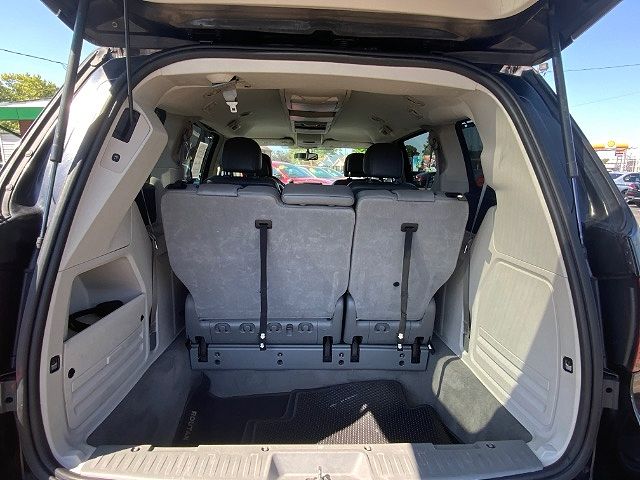 2013 Volkswagen Routan