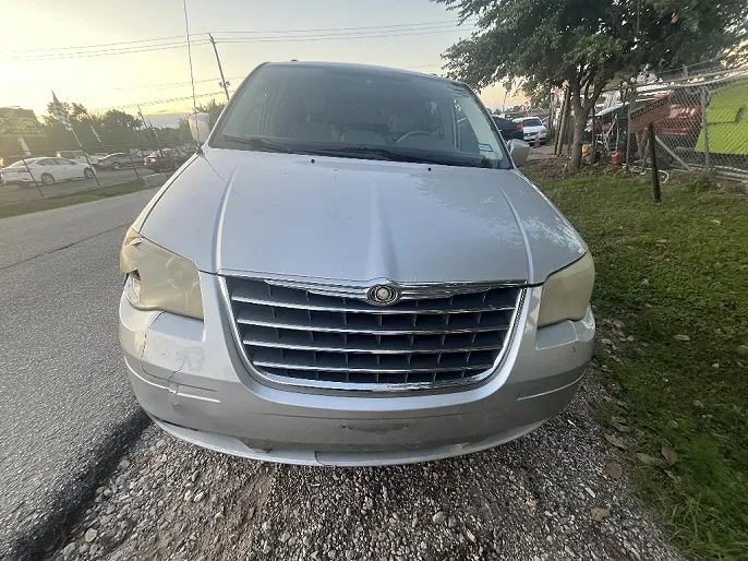 2008 Chrysler Town & Country