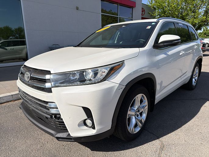 2017 Toyota Highlander
